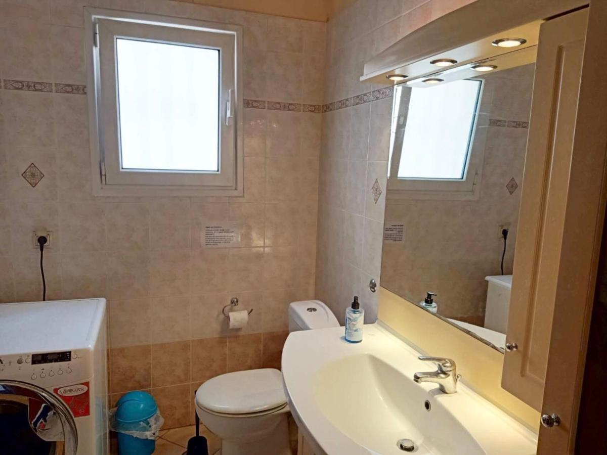 Big Apt 3Bed 3Bath 10 Min Walk Acropolis アテネ エクステリア 写真